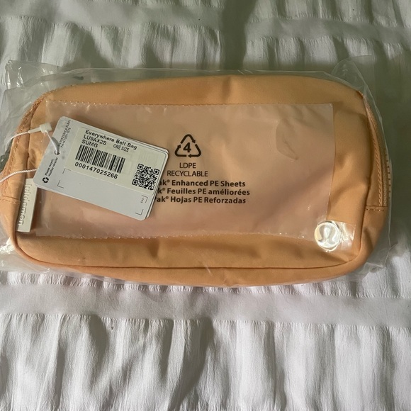 lululemon athletica Handbags - Lululemon everyday belt bag